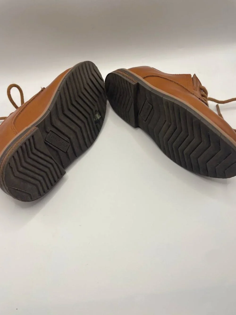 Kenneth Cole classic lace